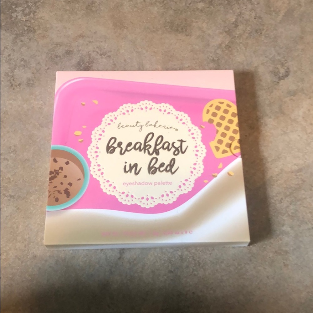 Beauty bakerie breakfast in bed